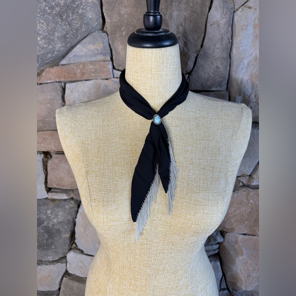 NewFree Pee- Saddle Up Necklace
